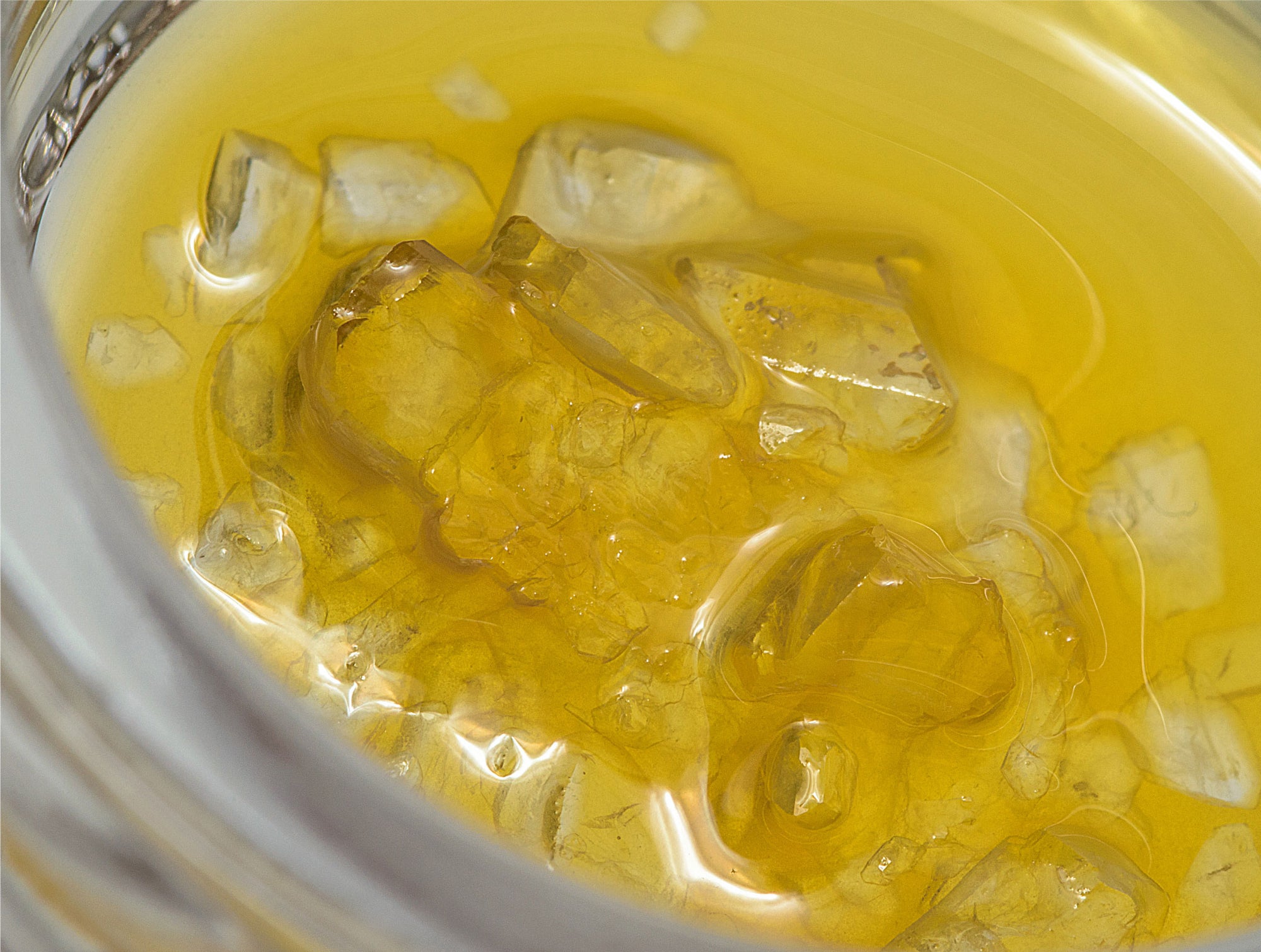 Image of a diamonds and sauce concentrate jar.